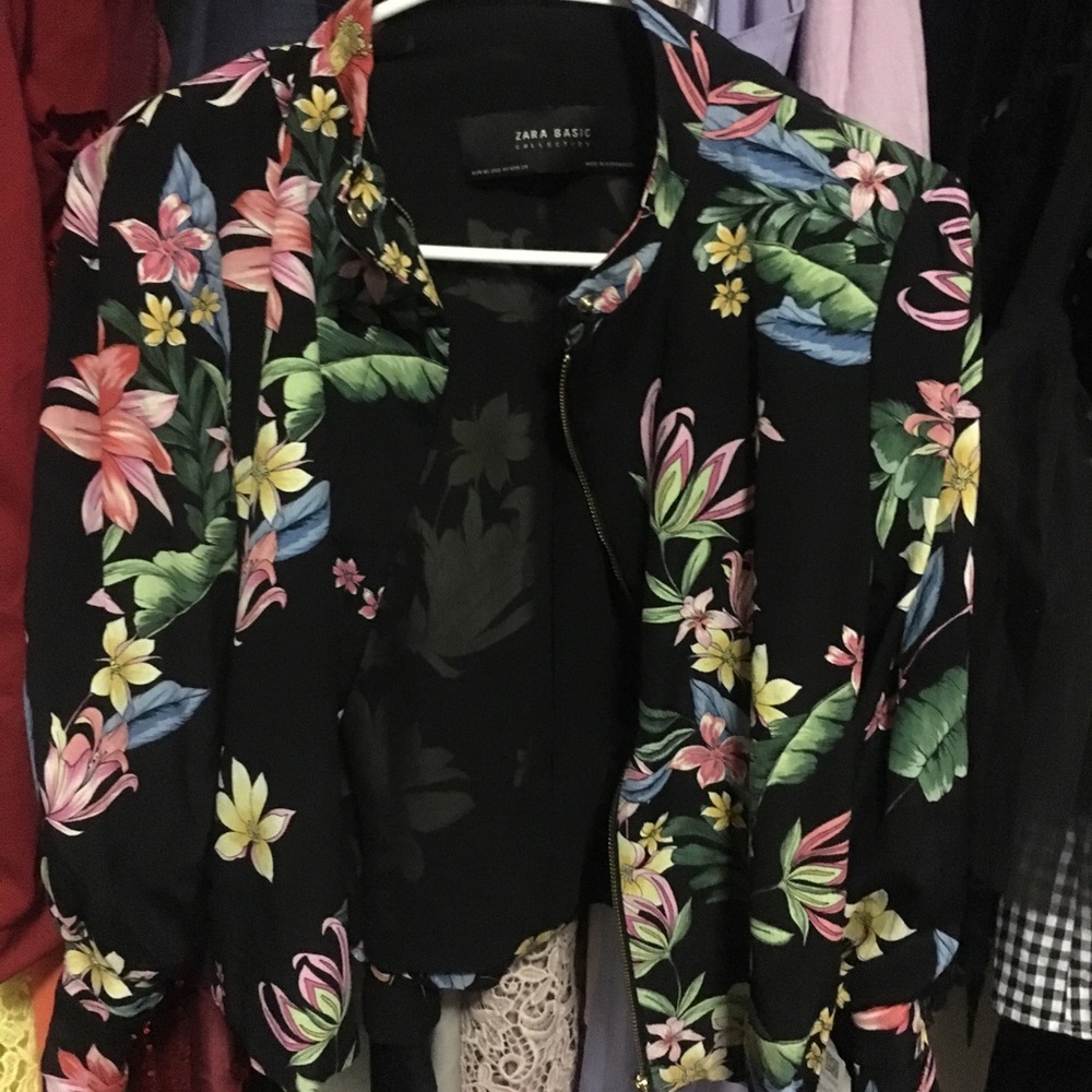 Zara floral blazer NWT